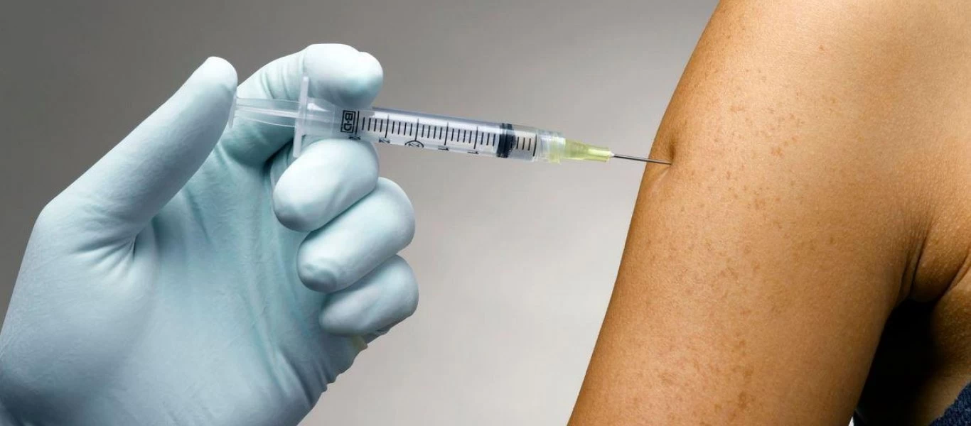 Εμβόλιο κορωνοϊού: Pfizer Inc και BioNTech υπέβαλαν αίτημα στην ΕΕ για έγκριση